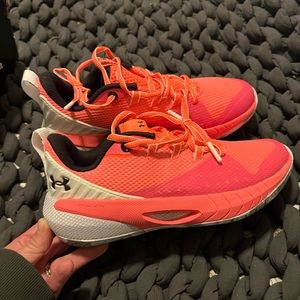 Under Armour womens HOVR ascent sneakers 6.5